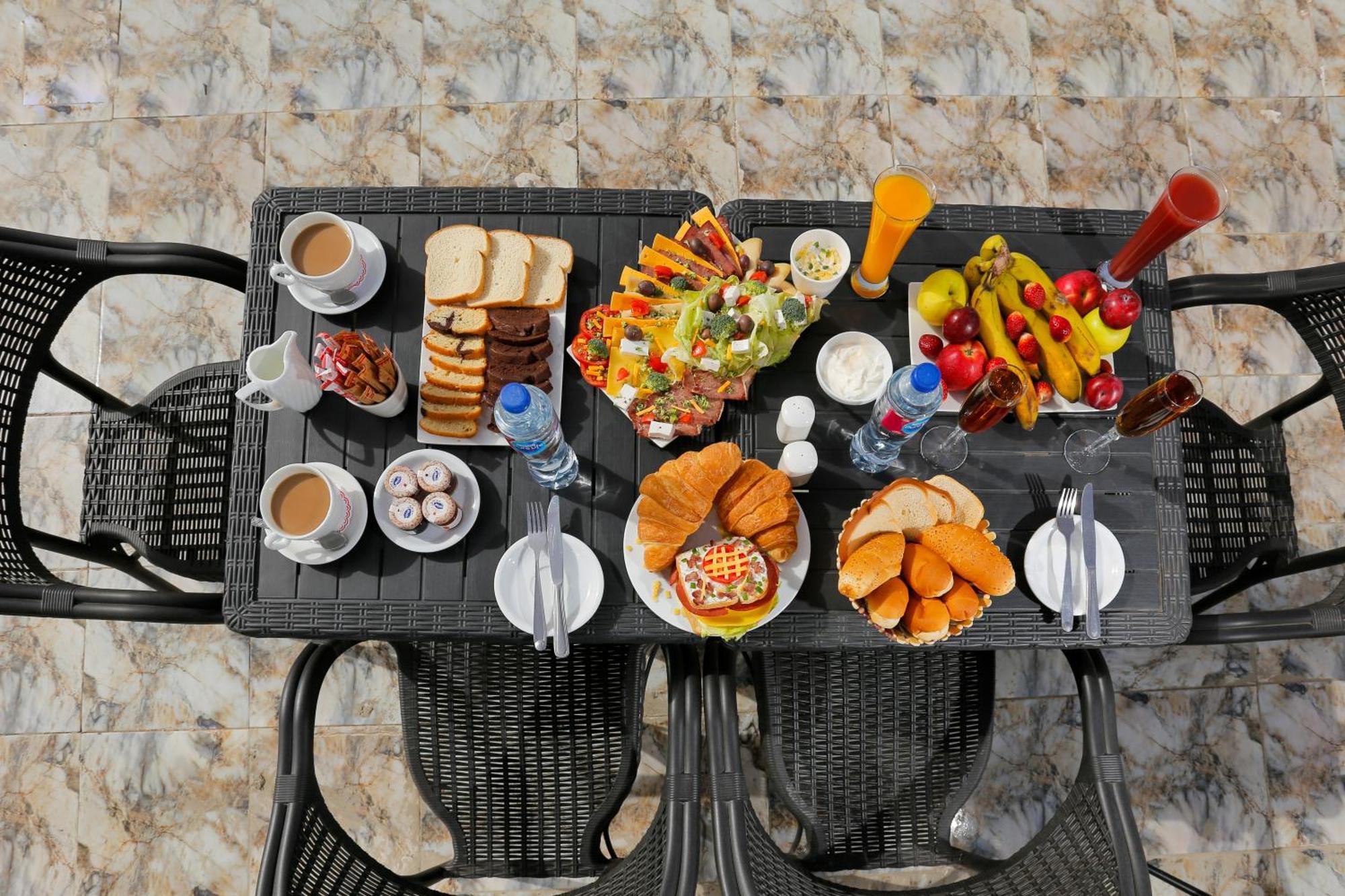Steps In Pyramids View Hotel Kafret el-Gabal Екстериор снимка